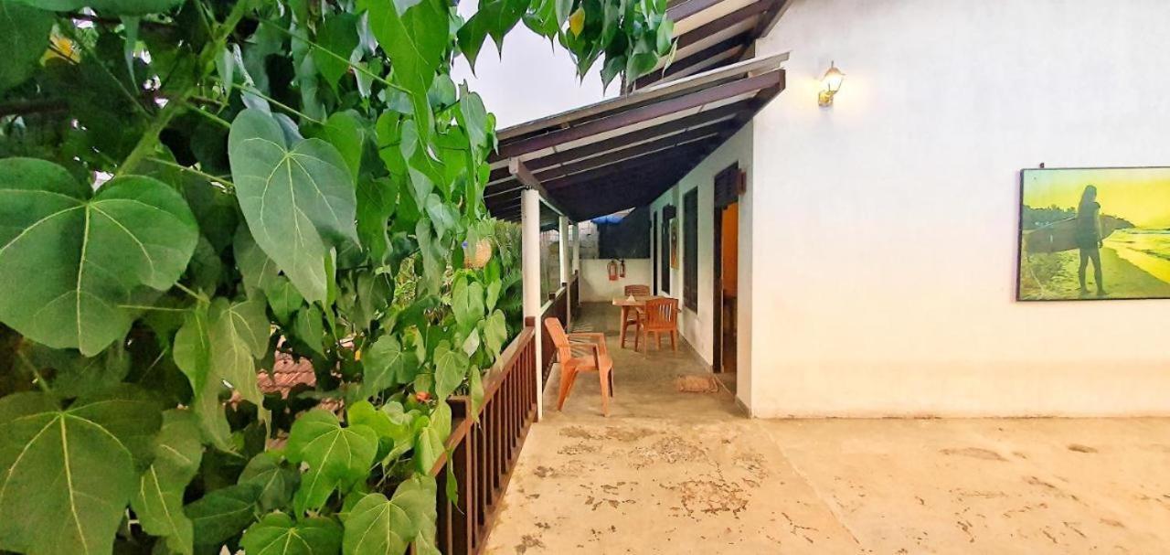 Hotel Sundance Surf Coconut Point Weligama Zewnętrze zdjęcie
